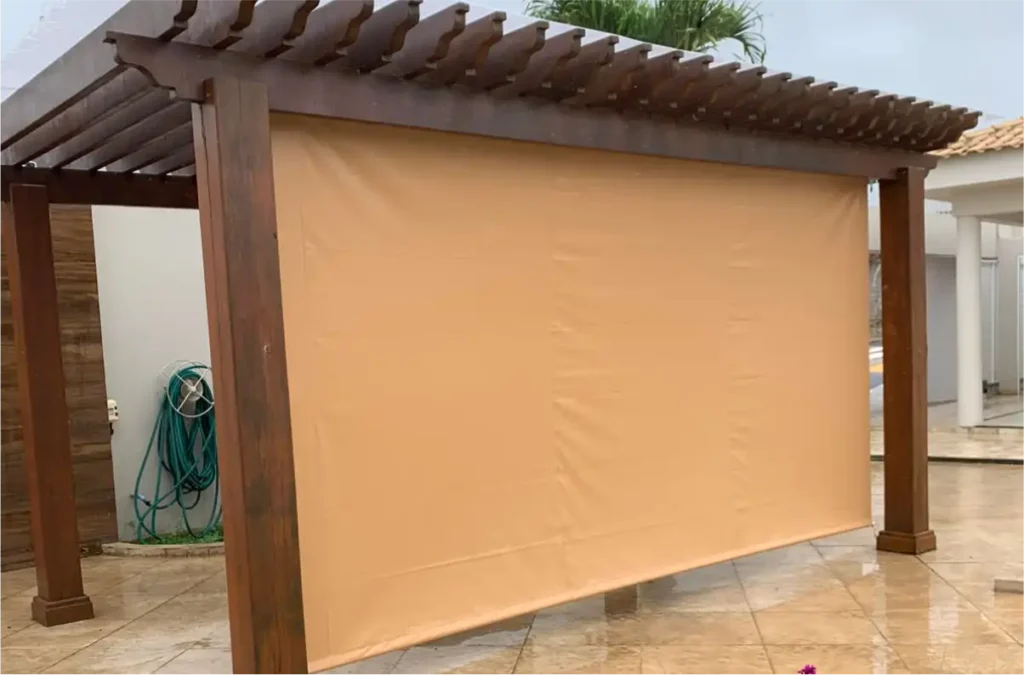 toldo cortina para area externa com protecao contra sol e chuva
